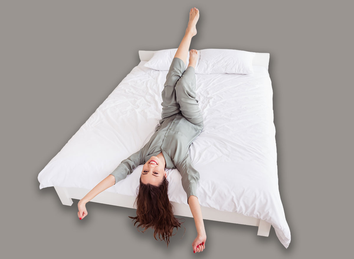 Treinamento após os 55: 5 exercícios simples para fazer na cama