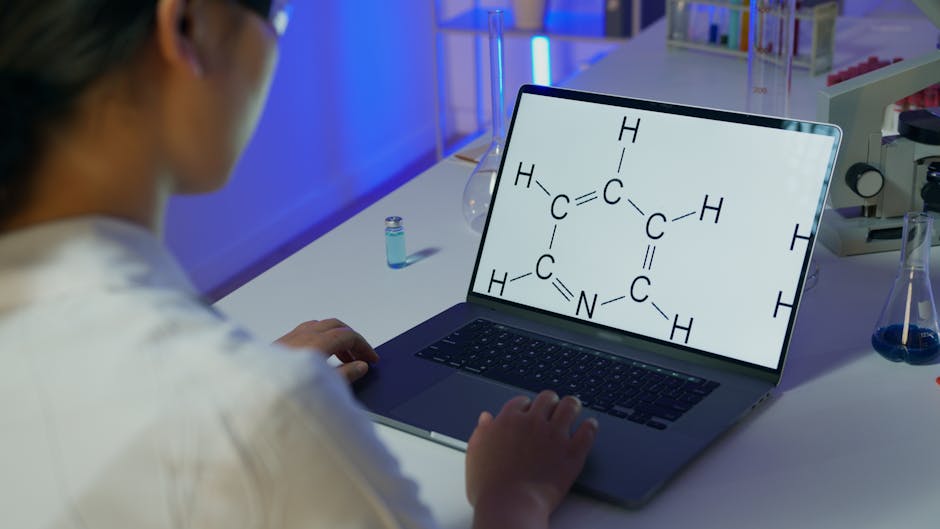 Pessoa ativa praticando ioga ao lado de uma mesa com abacate, espinafre e suplementos naturais em um ambiente iluminado